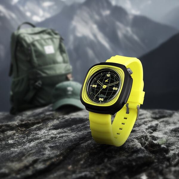 Fastrack Hype Adventure black dial yellow silicone strap watch